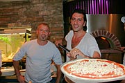 Für viele ist Hugo's Pizza die Beste Steinofen Pizza deer Stadt: jetzt auch tagsüber am Promenadeplatz (Foto: Martin Schmitz)